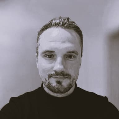 Linus Näslund - Serial Entrepreneur & Domain Expert